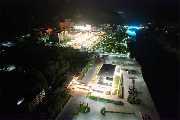 青海尖扎风景区亮化工程