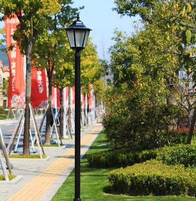 海南藏族庭院灯